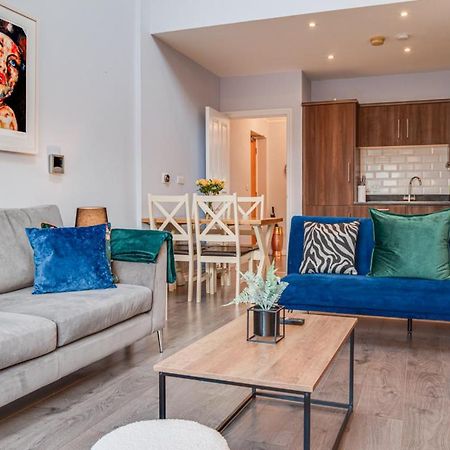 City Centre Top Floor Apartment In Belfast City Centre Екстериор снимка